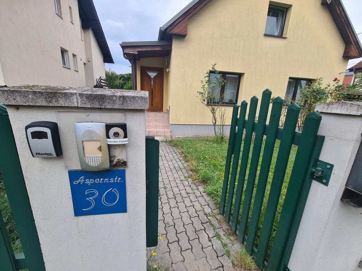 Small-comfy In Donaustadt Garden - Not Shared! Apartment Wien
