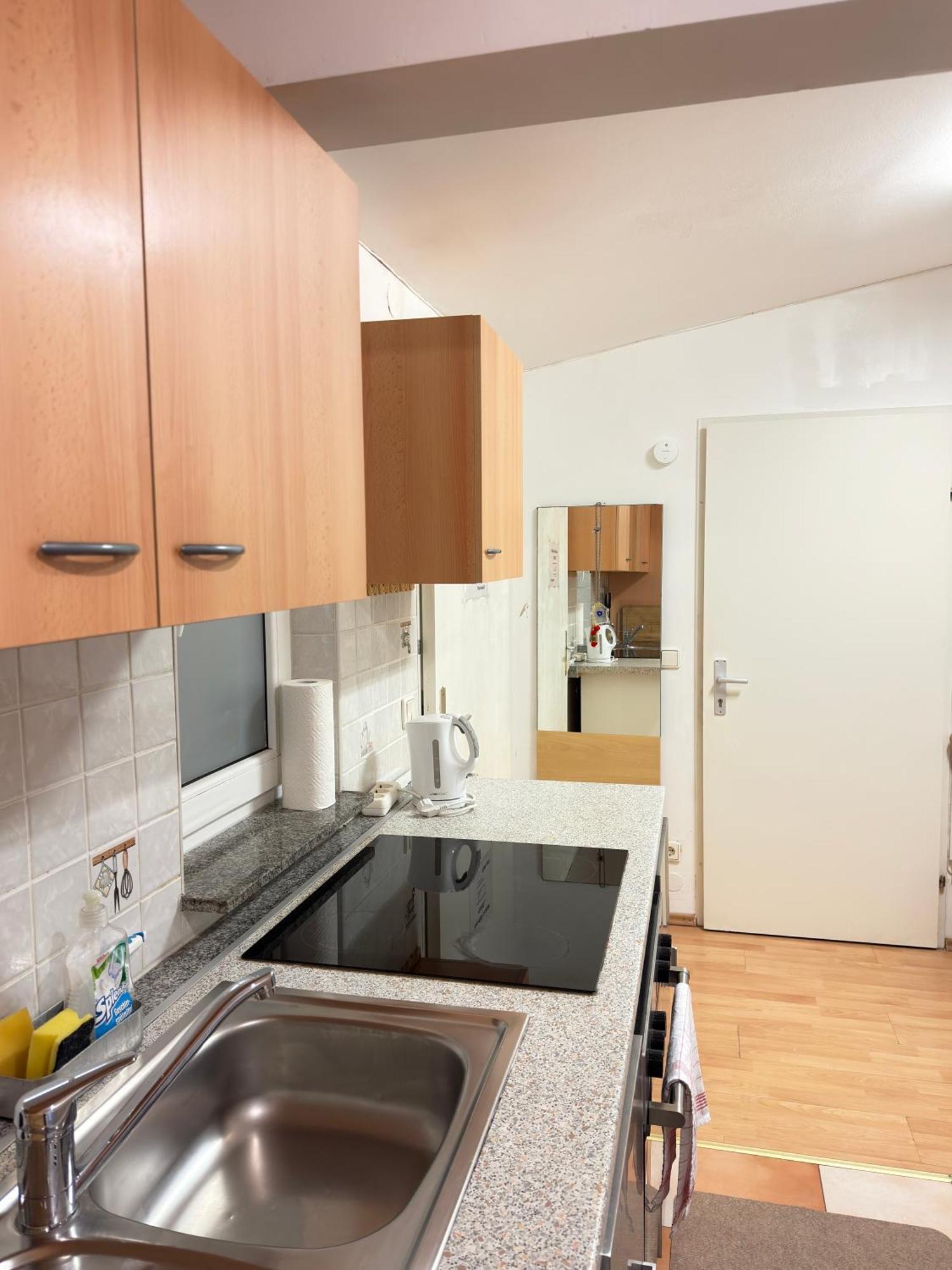 Small-comfy In Donaustadt Garden - Not Shared! Apartment Wien